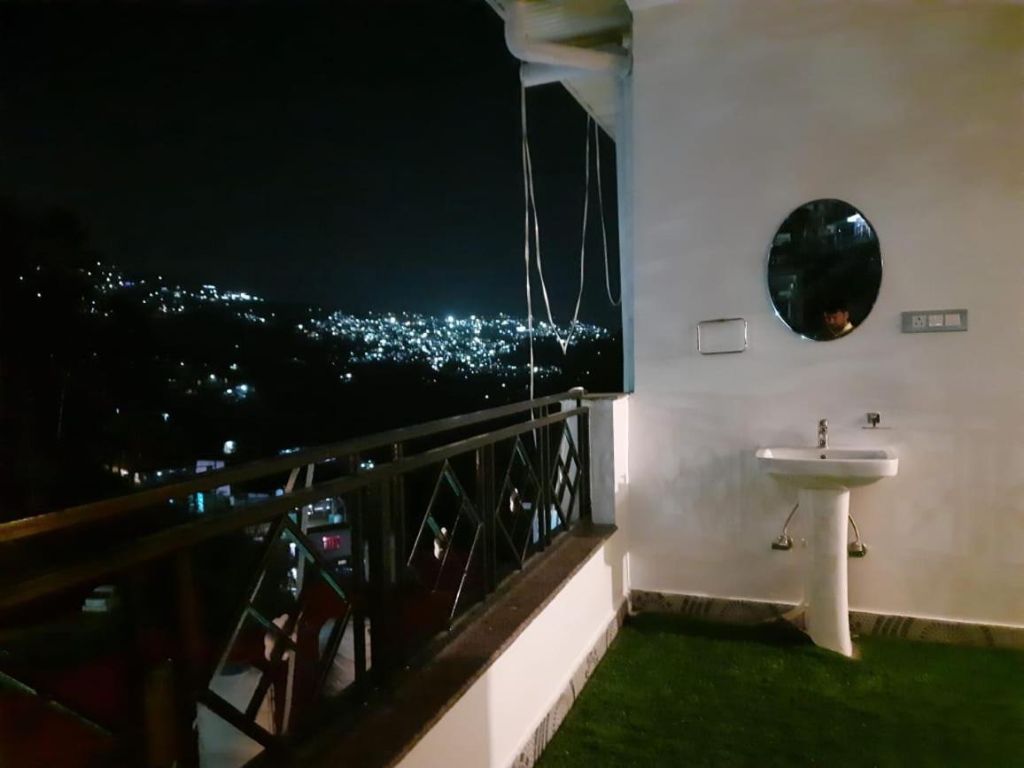 The Moonlight Stay - Shimla Esterno foto